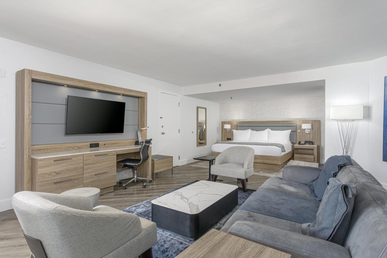 Perdido Beach Resort Ориндж Бийч Екстериор снимка